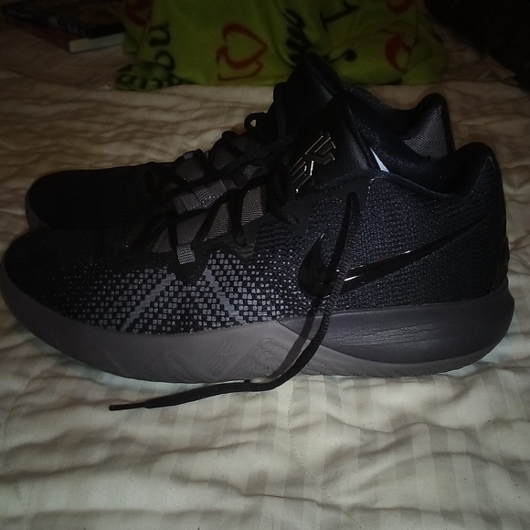 Nike shoes size 11 Black/Gray - Picture 2 of 4